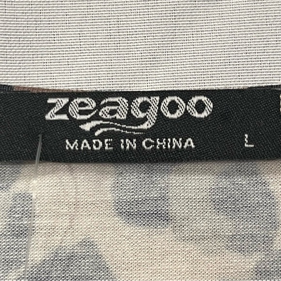 NWT Dress L Ruffle Empire Waist Animal Print V-Neck Short Sleeve Loose Fitting - Picture 8 of 12